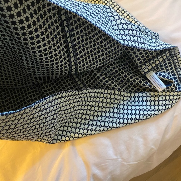 TOMMY HILFIGER- SIZE 8 - Picture 7 of 8